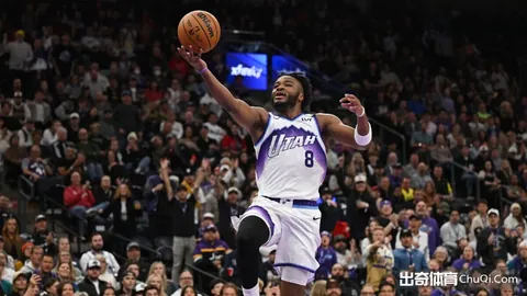 33岁克萊維利前曼联名将因伤告别足球生涯！